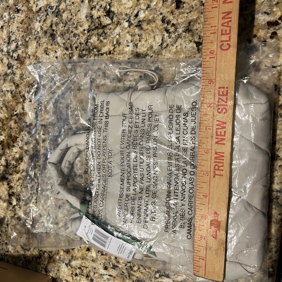 Vera Bradley Cream‎ Quilted Fabric Tote - Picture 3 of 7